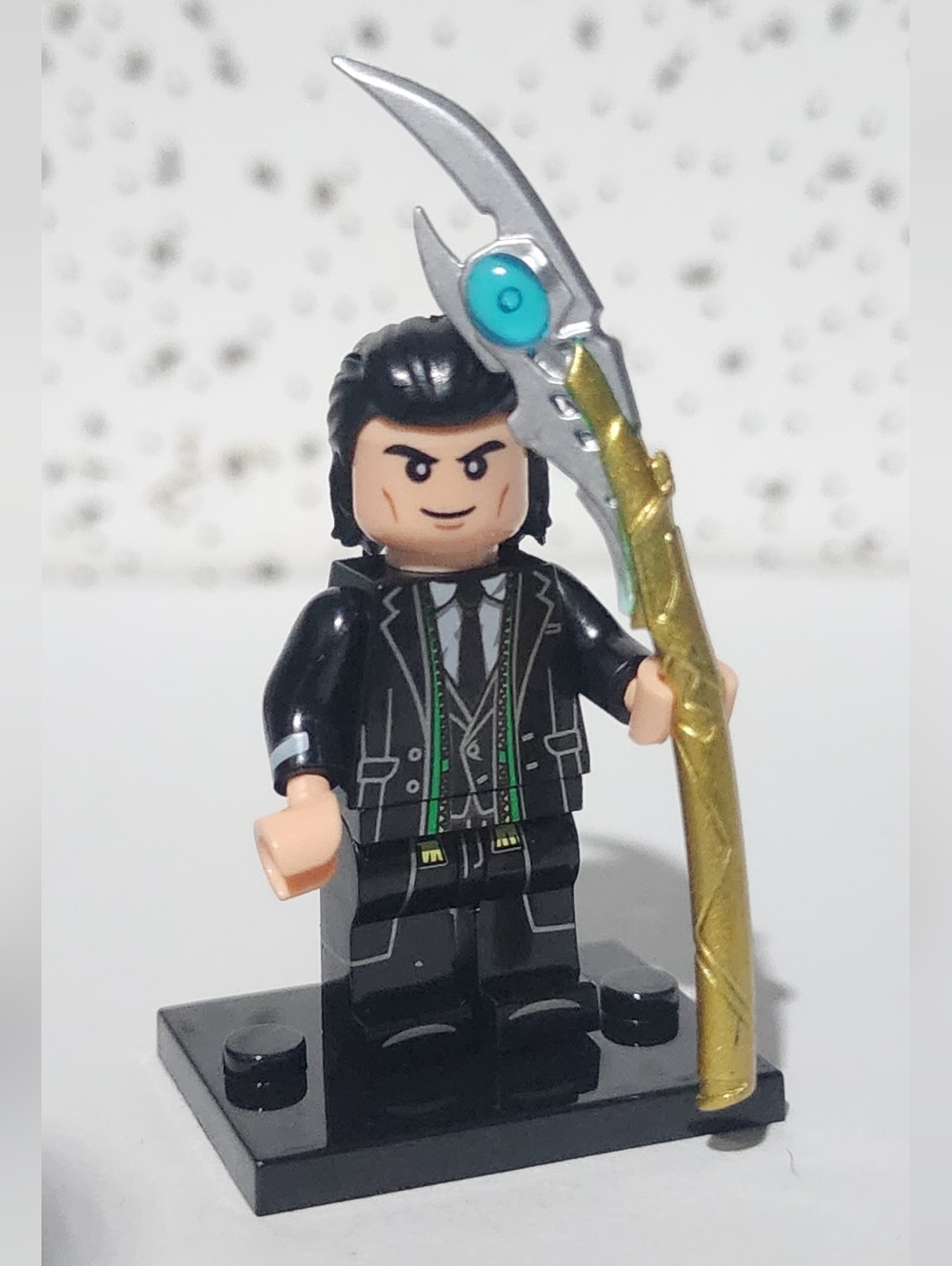 Custom Lego Mighty Thor love and thunder Loki Gala Character with black stand